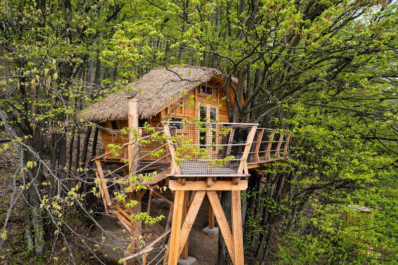 Ubytovanie na strome TREEHOUSE POD LESOM - Muránska planina, Muráň